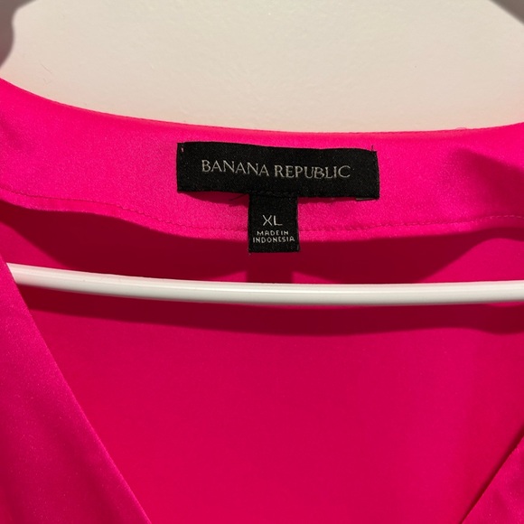 Banana Republic Hot Pink Silky V-Neck Blouse XL | Long Sleeve Work Top - Picture 4 of 8